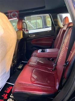 جیپ گراند شیرۆکی